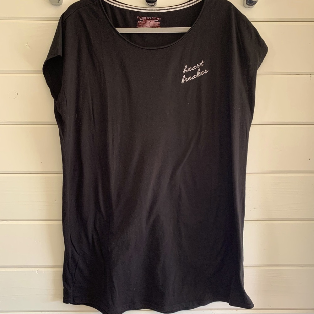 EUC VICTORIA’S SECRET Heart Breaker Sleep PJ Tee  Lightweight Loungewear Medium